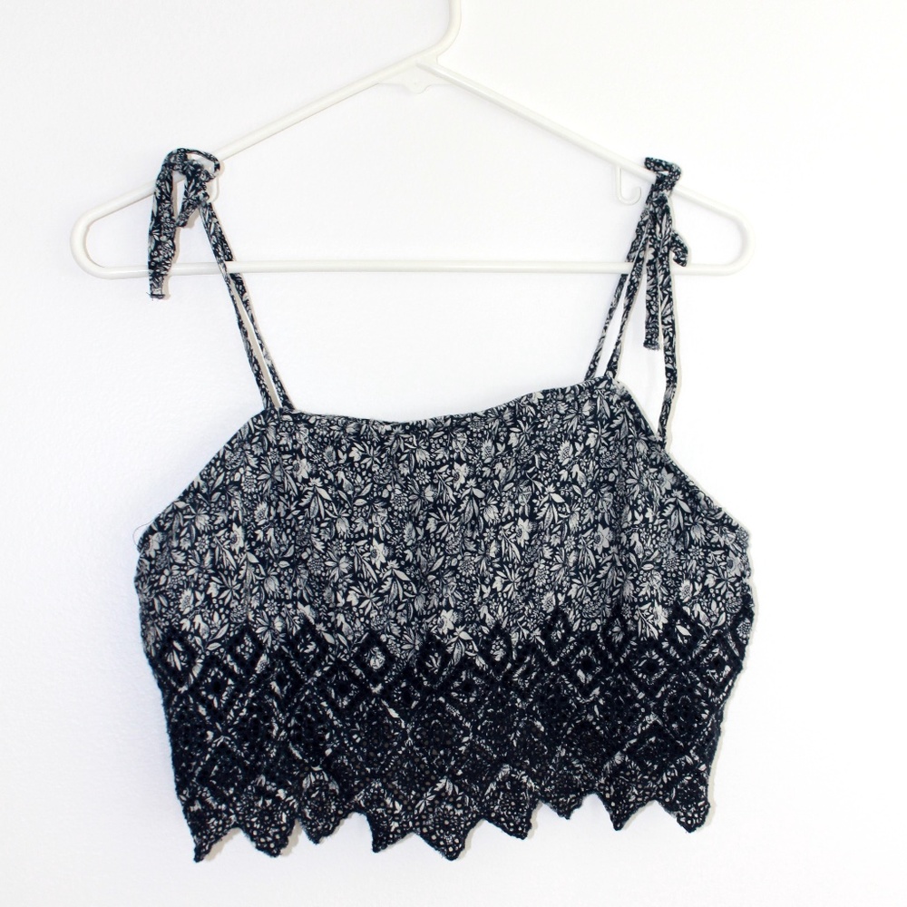 American Eagle Crop Top Patterned